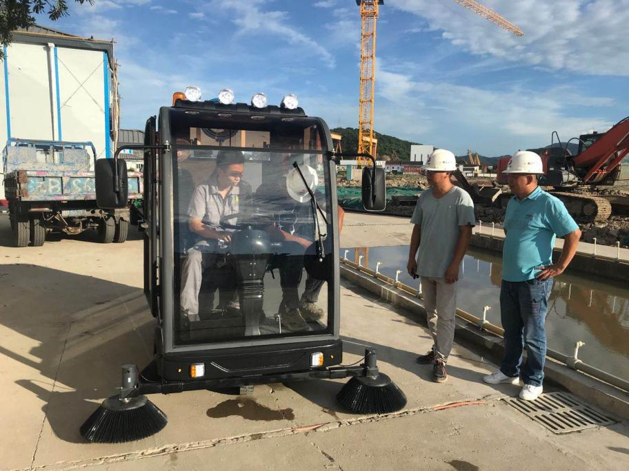 昌都龙泉市清扫车